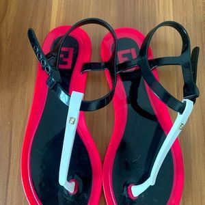 Fendi Waterproof Sandal 🖤💓🤍